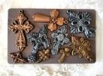 Forma silikonowa do odlewów 20x13 cm - Prima Holy Harmony. Przykład pomalowanych krzyży.