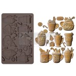 Forma silikonowa do odlewów 20x13 cm marki Prima Chereful Cups z motywem kubków i filiżanek w świątecznym klimacie. Każdy kubek zdobią drobne, pełne magii detale: laski cukrowe, piernikowe ludki czy migoczące płatki śniegu.