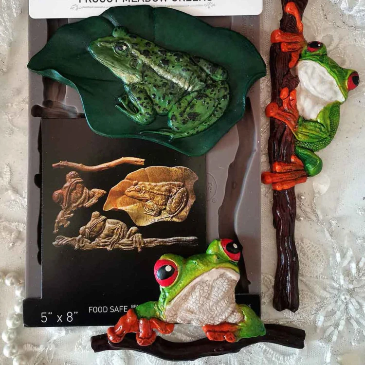 Forma silikonowa do odlewów 20x13 cm - Prima Froggy Meadow Greens. Propozycja pomalowania odlewów.