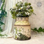 Forma silikonowa do odlewów 20x13 cm - Prima Froggy Meadow Greens. Przykład zastosowania odlewu w projekcje na dzbanku