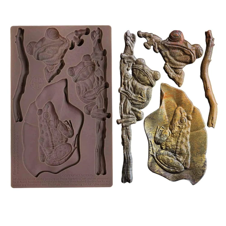 Forma silikonowa do odlewów 20x13 cm – Prima Froggy Meadows Greens z motywem żaby siedzącej na liściu lub na gałązce. Sześć wzorów posiada oczka-zawieszki. Idealna do projektów DIY, decoupage, scrapbooking i mixmediów.