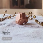 Forma silikonowa do odlewów - Prima Imperial Pearl | gałka meblowa 3,8 cm. Na zdjęciu gotowy, pomalowany odlew