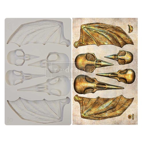 Forma silikonowa do odlewów o wymiarach 20x13 cm marki Prima wzór Birds and Bats. Zawiera 4 czaszki ptaków różnej wielkości oraz dwa skrzydła nietoperzy w odbiciu lustrzanym.