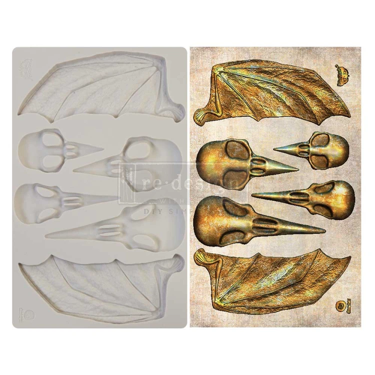 Forma silikonowa do odlewów o wymiarach 20x13 cm marki Prima wzór Birds and Bats. Zawiera 4 czaszki ptaków różnej wielkości oraz dwa skrzydła nietoperzy w odbiciu lustrzanym.