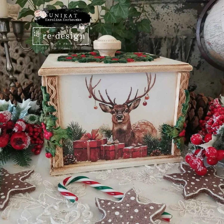 Middy Transfers® Yuletide Nostalgia – przykład wykorzystania transferu na szkatułce.