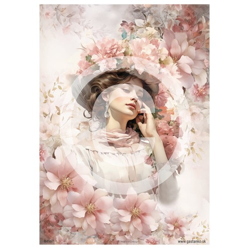 Papier ryżowy format A4 marki mariviriDesign, z romantycznym motywem damy w kwiatowym kapeluszu stylu retro, w otoczeniu pastelowych, różowych kwiatów. Idealny do decoupage i projektów DIY.