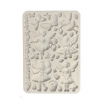 Foremka silikonowa marki Stamperia, format A5. Zawiera motyw 4 wróżek ze skrzydełkami oraz motylki. Idealna do decoupage i projektów DIY. Kod producenta KACMA587.