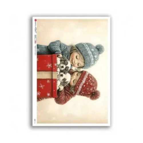 Papier ryżowy włoskiej marki Paper Designs, format A5. Zawiera lustrację z  dwiema dziewczynkami,  z pieskami i prezentem w klimacie zimowym. Kod producenta 0116. Idealny do decoupage i projektów DIY.