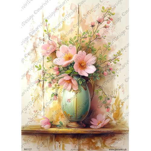 Papier ryżowy format A4 marki mariviriDesign. Zawiera ilustrację gałązek z różowymi kwiatami w zielonym wazonie. Idealny do decoupage i projektów DIY. Kod wzoru R41127.