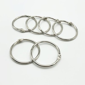 Kółka metalowe zatrzaskowe 2,5 cm – do breloków, albumów i DIY (8 szt.)