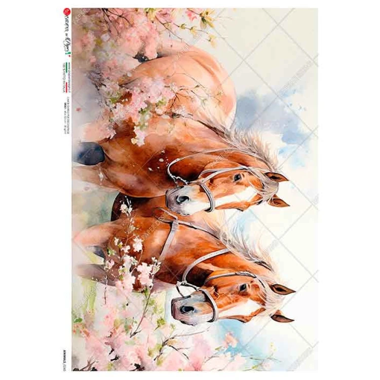 Papier ryżowy włoskiej marki Paper Designs, format A4. Zawiera wzór dwóch koni kasztanowatych z kwitnącymi gałązkami. Kod producenta 0245. Idealny do decoupage i projektów DIY.