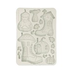 Foremka silikonowa marki Stamperia, format A5. Zawiera motyw 4 bajkowych domków w kształcie butów lub dyń. Idealna do decoupage i projektów DIY. Kod producenta KACMA586.