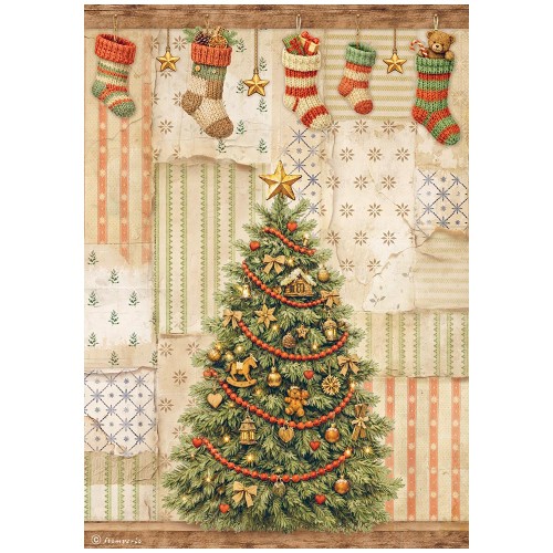 Papier ryżowy Stamperia Silent Night. Wzór - choinka i świąteczne skarpety pełne prezentów. Format A4, kod produktu DFSA41140. Idealny do techniki decoupage oraz projektów mixmedia, handmade i DIY.