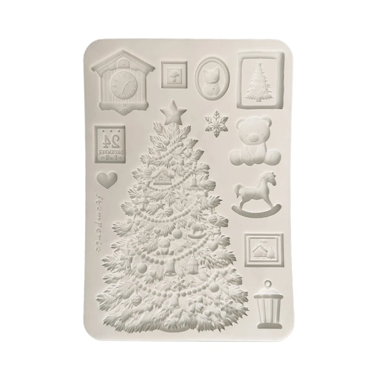 Foremka silikonowa marki Stamperia z kolekcji Classic Christmas. Zawiera wzory: choinkę, mały zegar, misia, kalendarz, konia na biegunach, serce. Format A5, kod produktu KACMA621. Idealny do tworzenia odlewów do decoupage,
