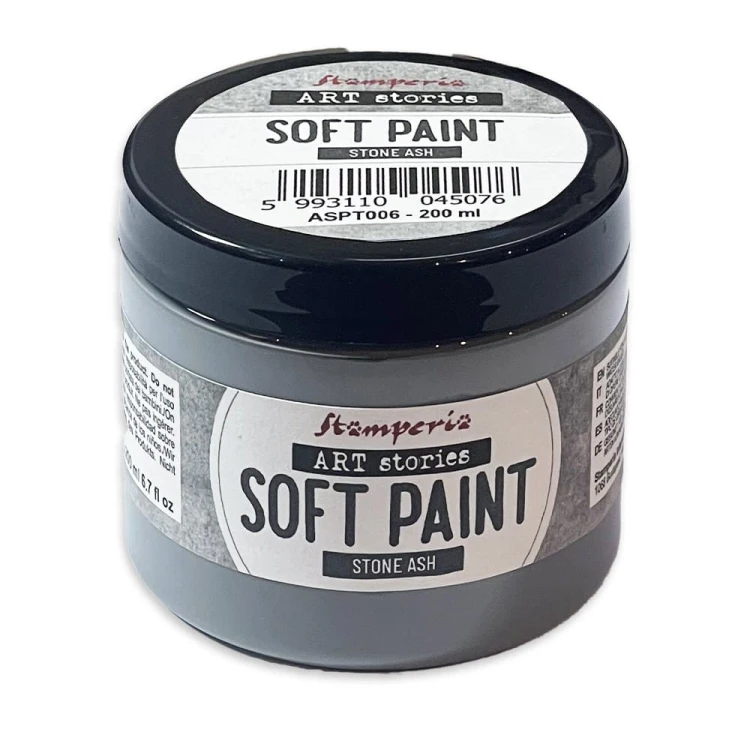 Farba kredowa Soft Paint marki Stamperia z serii Art Stories. Pojemność 200 ml, kolor Stone Asf. Matowa, mocno kryjąca, miękki efekt w dotyku. Sprawdzi się technikach mixedmedia, decoupage, DIY i zdobieniu mebli. kod produktu  ASPT006